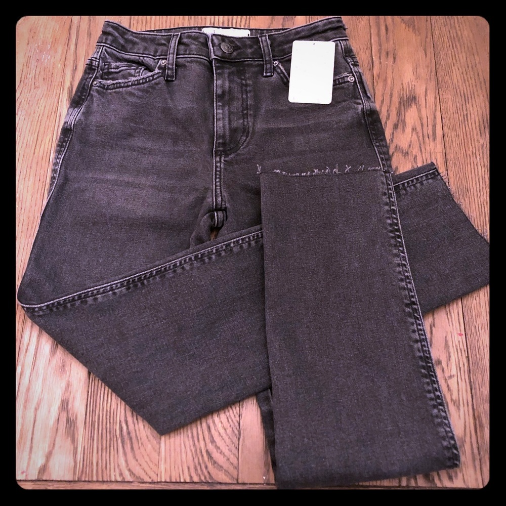 Free People Raw Hem Straight  Crop Jeans Mid Rise